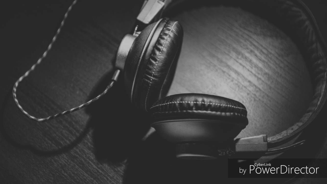 Bićes Samnom Stefi feat.Voja  [Official Music]