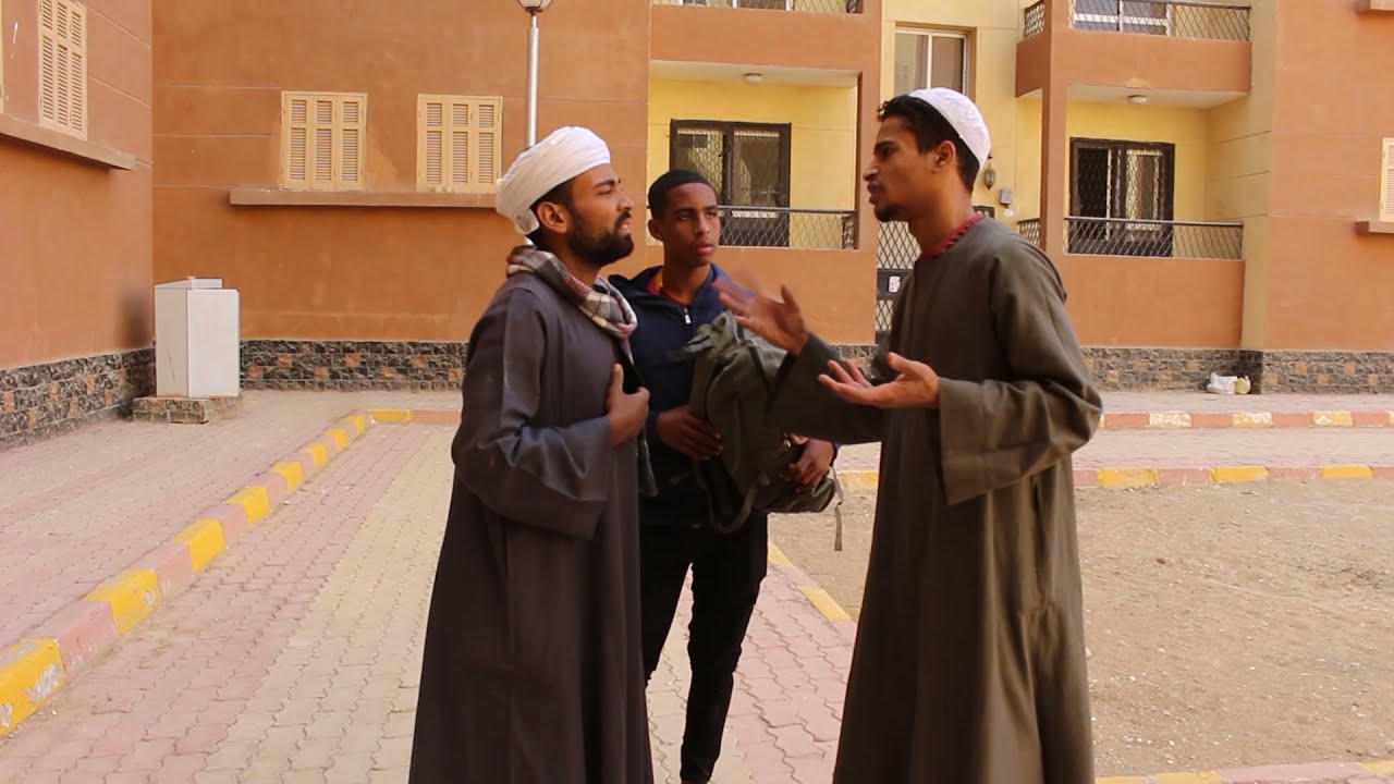 الحاج صديق اشتغل بواب في مدينة سوهاج الجديدة😂😂