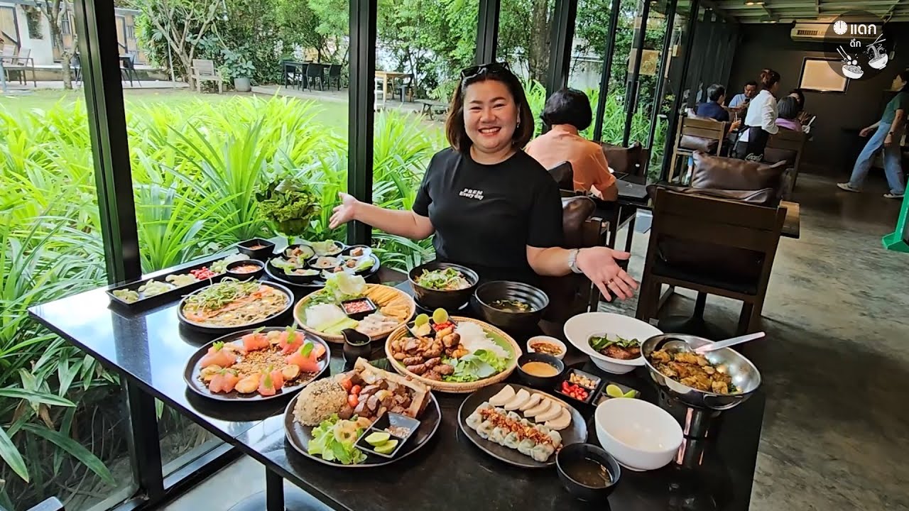 ร้านอาหารเวียดนามดั้งเดิม ในบ้านสวนกลางกรุง Thuyền เถวียน อาหารเวียดนาม