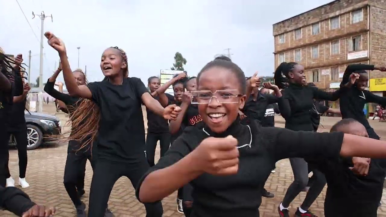 FANYA MAMBO BY BAHATI AND DK KWENYE BEAT ( M.T.D DANCE COVER )