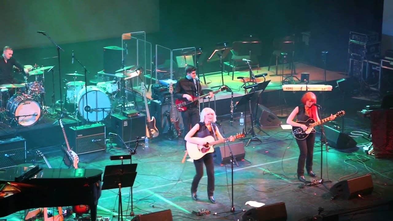 MonaLisa Twins - Drive My Car & Day Tripper - Tampere Beatles Happening 2015