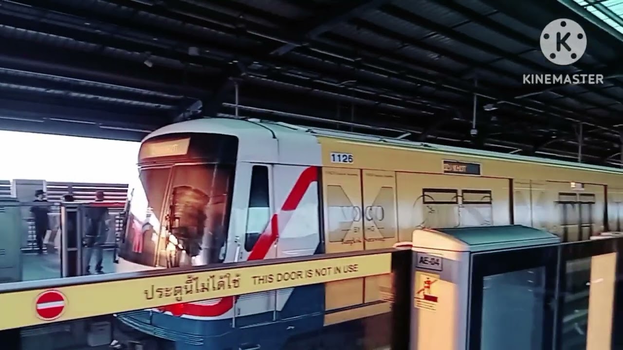 BTS SkyTrain For Yaek Kor Por Aor N23 Station 