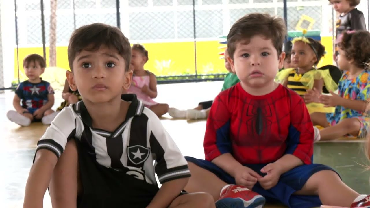 Alunos da Creche Sementinha celebram o Carnaval com alegria e aprendizado