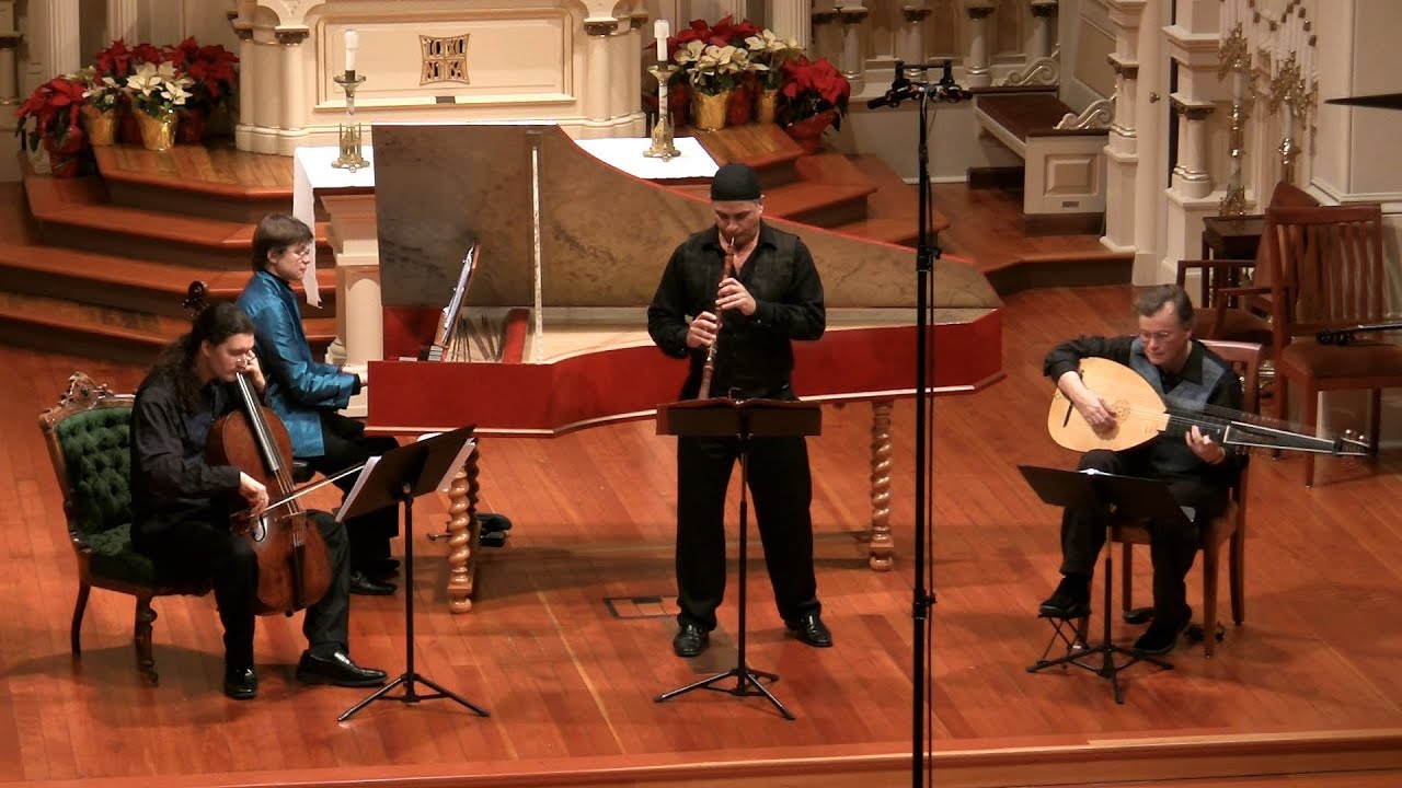 G.P. Telemann Sonata in F major, complete; Gonzalo X. Ruiz, baroque oboe with Voices of Music