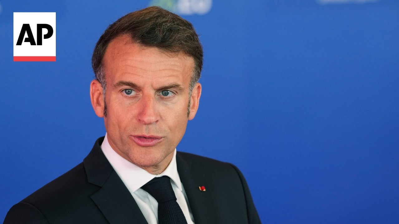 France bans children under 15 from using social media