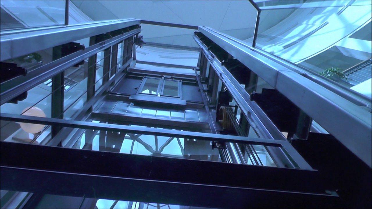 CALU Hydraulic senic elevator @ Gränden shopping Center, Linköping