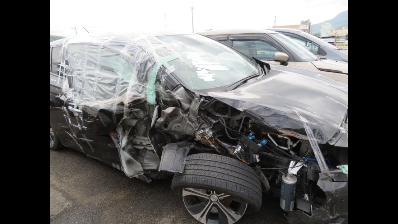 Ремонт сложного повреждения кузова nissan leaf 2018.