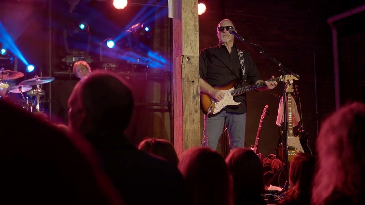 Hard Promises (Tom Petty Tribute) Here Comes My Girl