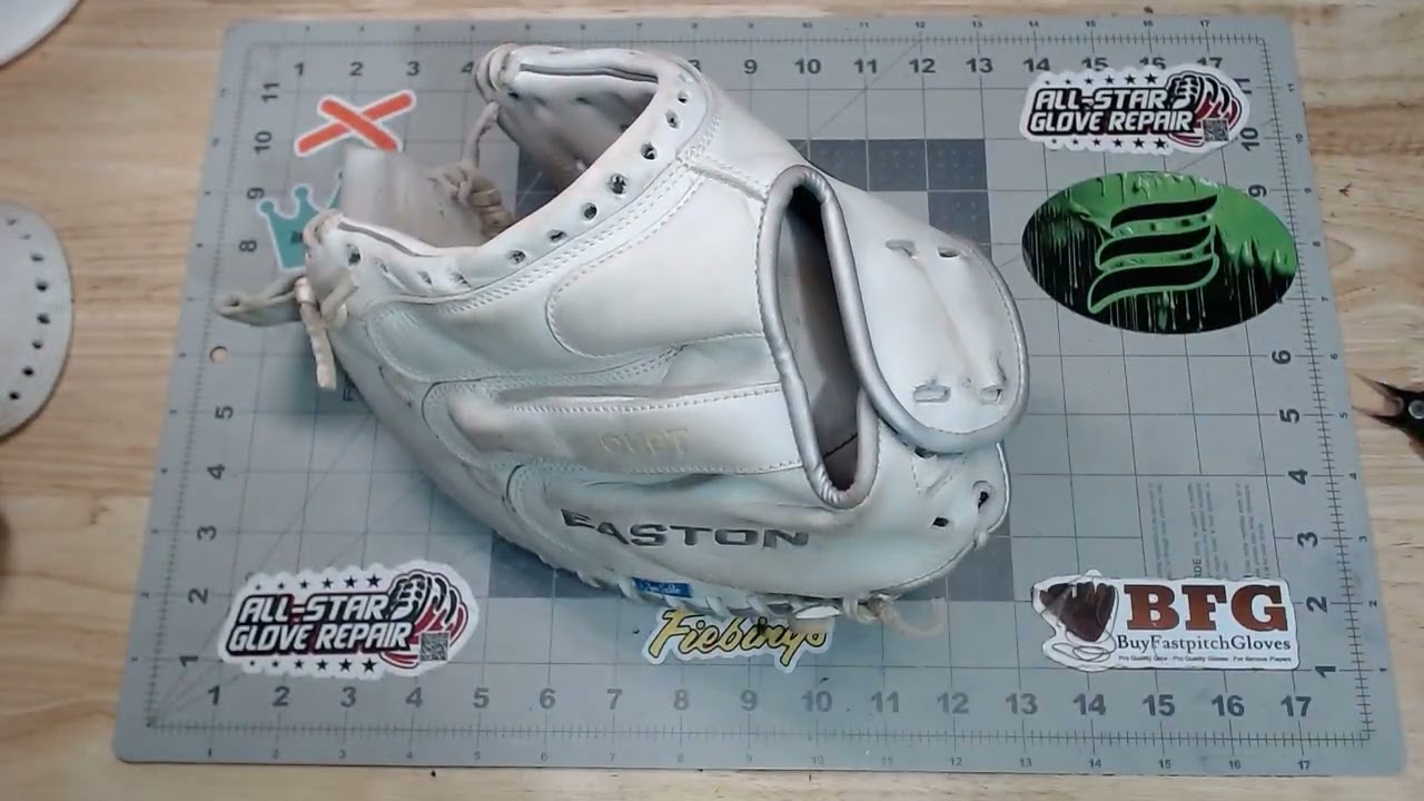 Easton Jen Schro Fastpitch Catcher's Mitt Lace Removal Breakdown