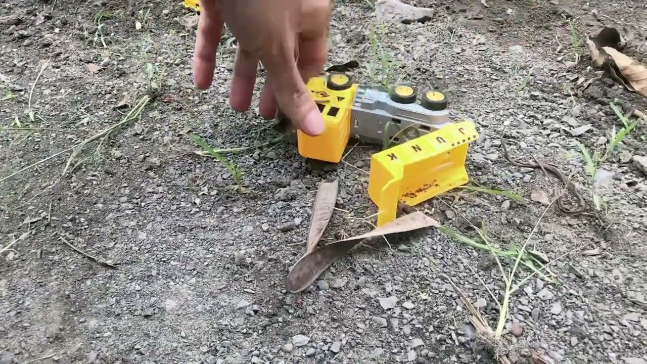 Clip xe tự quay vui vui cho finn coi