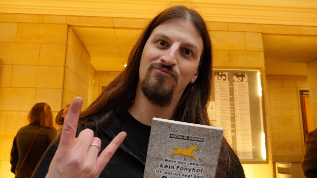 Netzreporter: Micha-el Goehre im Interview auf dem Leserad I Leipziger Buchmesse 2015 I MDR