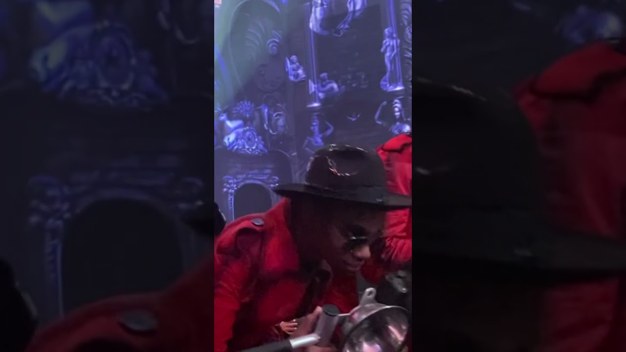 Dr Snow Sighted at Michael Jackson Concert  #celebrity #lasvegas #cirquedesoliel #perceptabrain.com