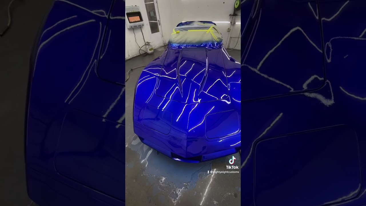Warna Candy Blue Autoflex pada Corvette ini