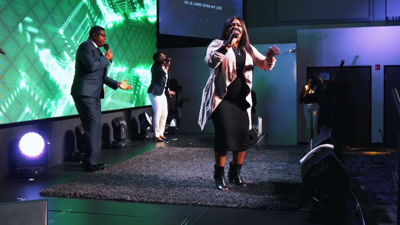 Benita Jones leads intense High Praise in Canada 🇨🇦  || NCA Calgary