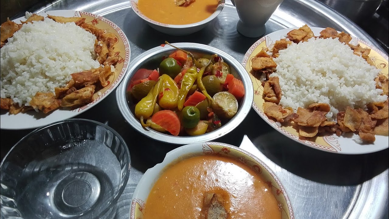 شوربه العدس 🌧️🌧️الجو ده مش عايزه الا كده 😋