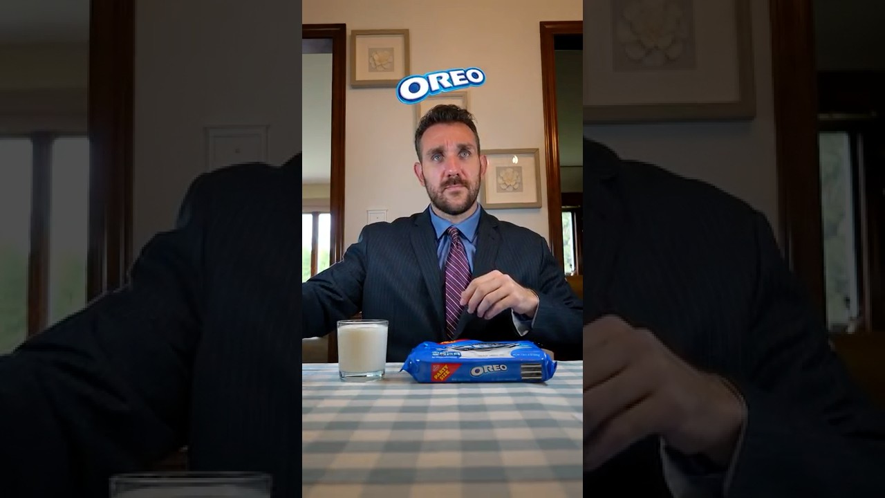 Ему нужен молочный приятель 🥛 #samalkhatib #comfort #oreo