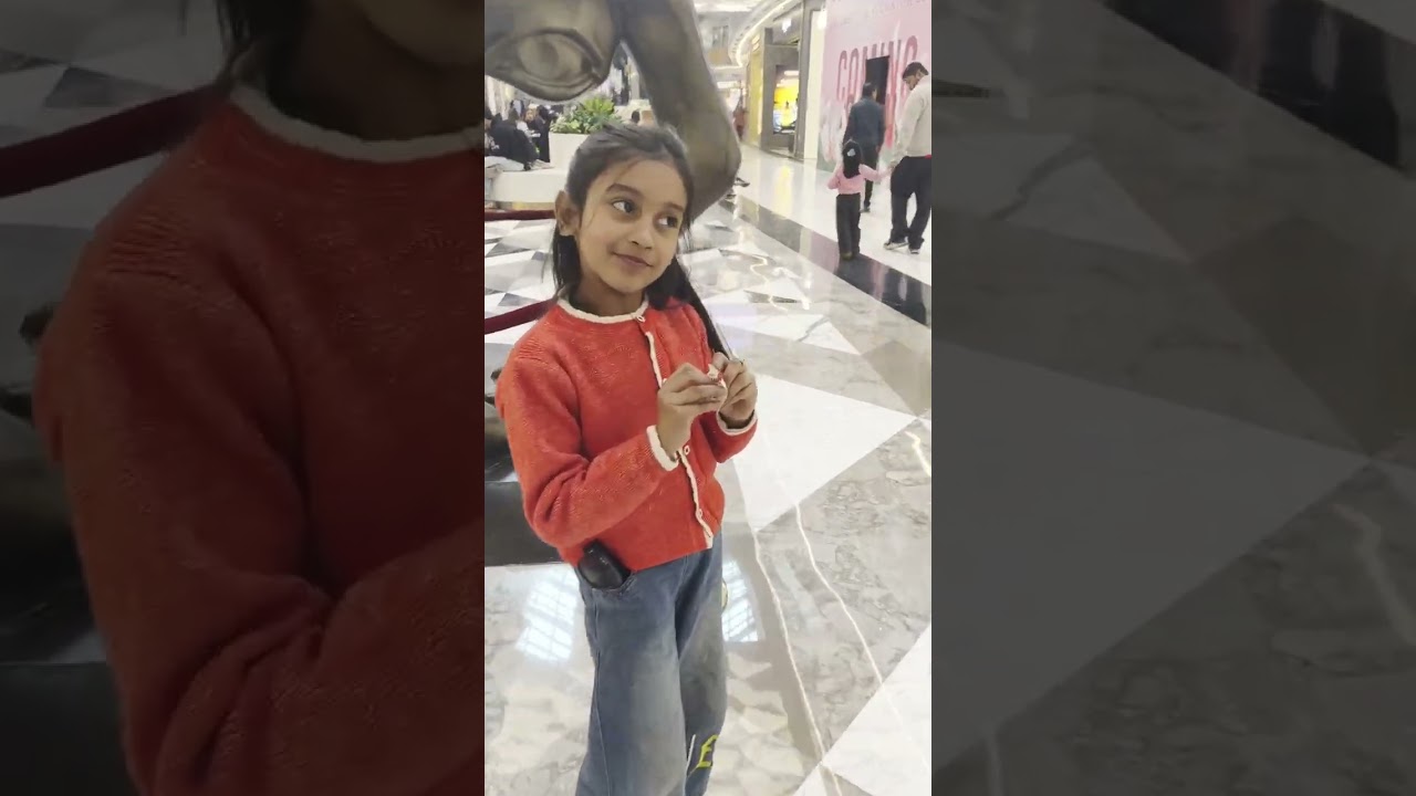 Chalooo... Shopping krte hai... 🎊 #shoping #pizza #freshlime #video #shortsfeed 