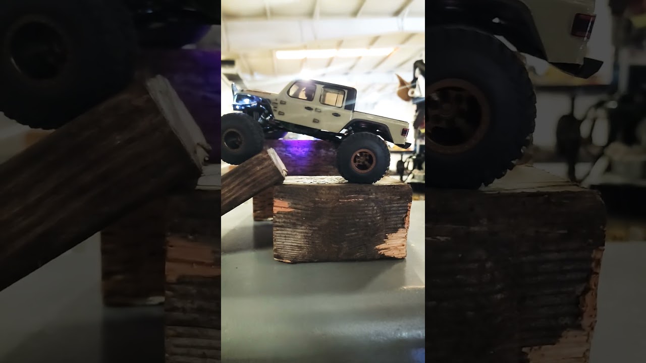 #rccrawler #axialscx24 #jeepgladiator #moforc #injora #furitek #prolinebigboreshocks #meusaxles