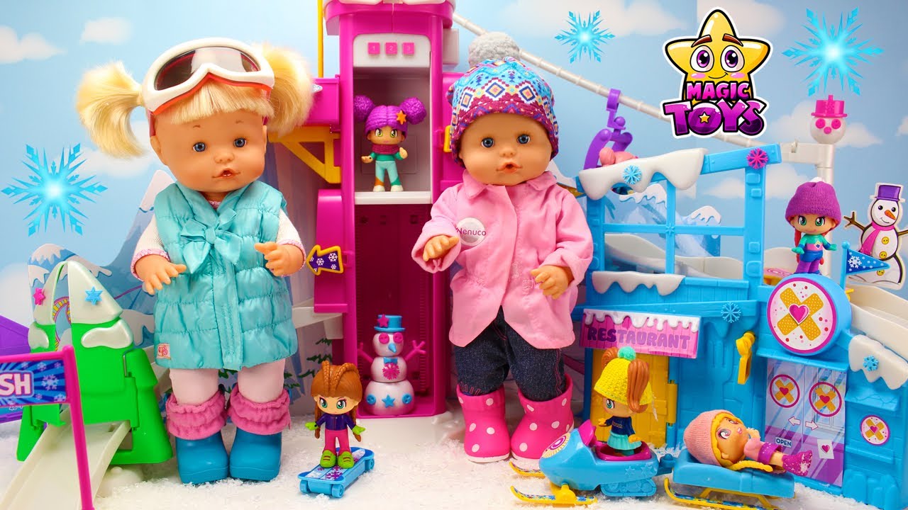 Nenuco HERMANITAS TRAVIESAS preparan las Maletas para ir de VIAJE a un HOTEL y una ESTACIÓN DE SKI