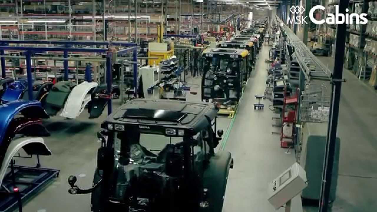 Valtra-traktoreiden turvaohjaamoiden kokoonpano - MSK Cabins