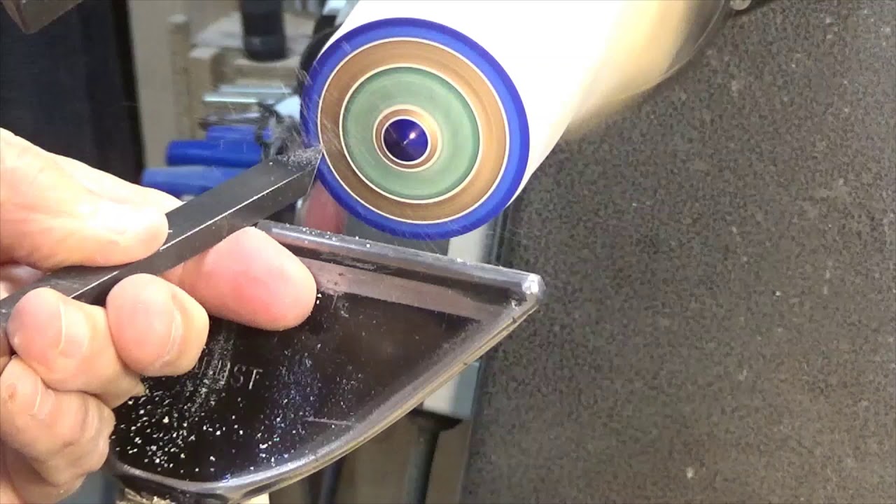 Woodturning Tops: Turn, Color, Wax and Texture a Top in Real Time