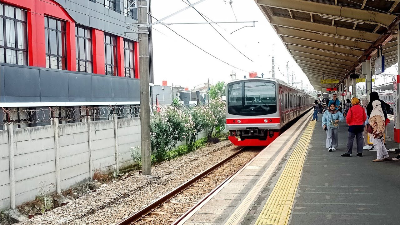 STASIUN DEPOK ‼️ KOMPILASI KRL COMMUTER LINE JR 205 TM 6000 DAN JR 205 MARCHEN