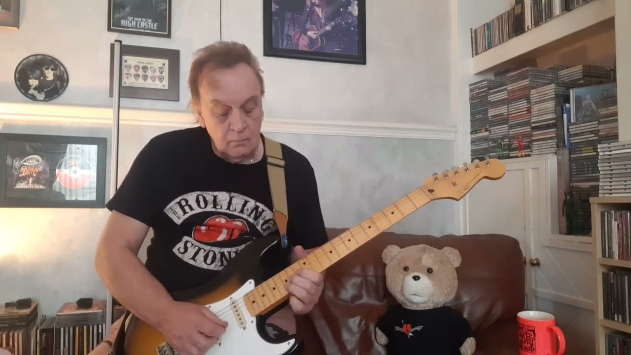 Mick Ralphs' Guitar Solo on The Ballad of Mott The Hoople.  