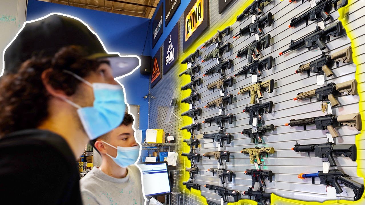 BUYING A NEW AIRSOFT GUN! (Evike)