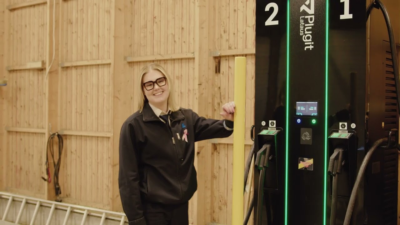 Aino: Bus driver / Busschaufför