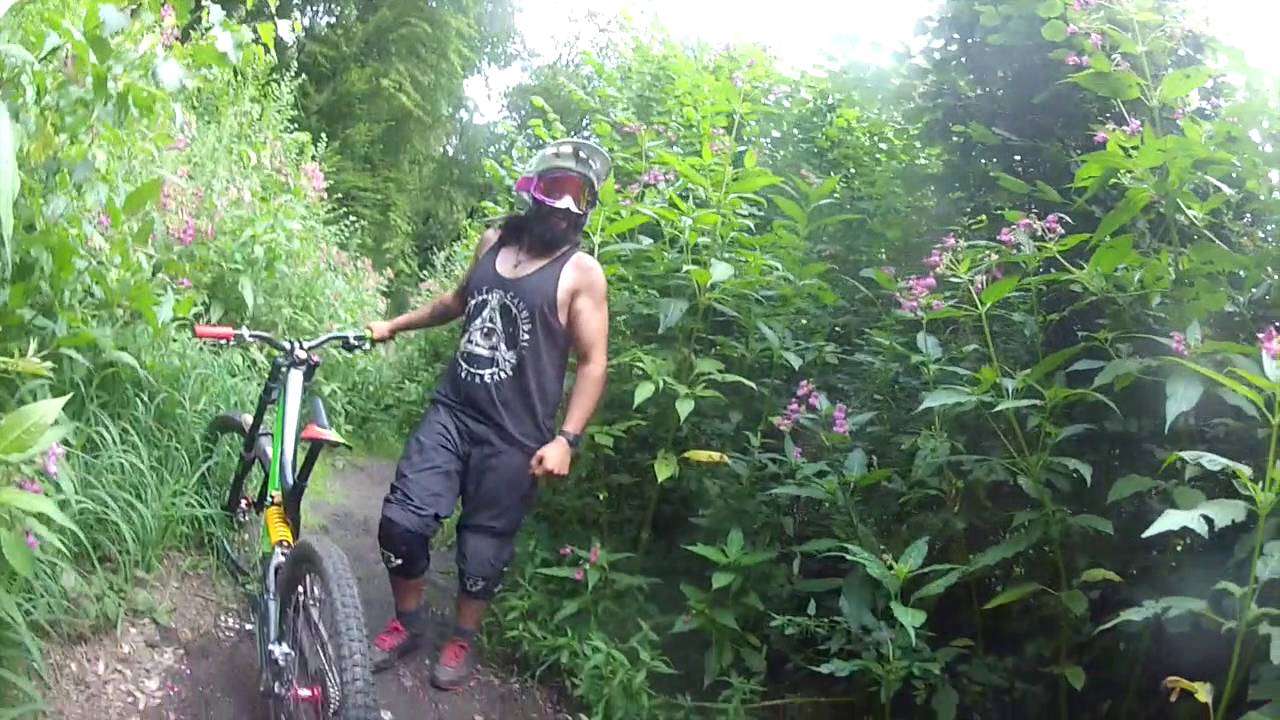 Kalwes I Session mit den locals I Denyel I team jollify Downhill