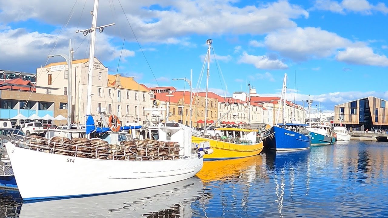 University Rose Garden & Harbor Walk & Talk | Hobart Tours