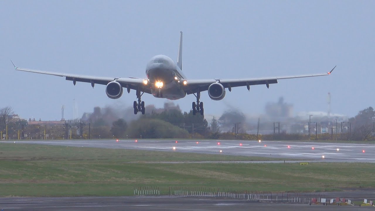 [4K] CROSSWIND LANDING | Royal Canadian Air Force CC-330 HUSKY at Prestwick Airport 2025