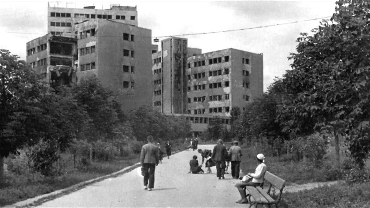 Дни войны.  Снято в саду Шевченко и рядом (mm)