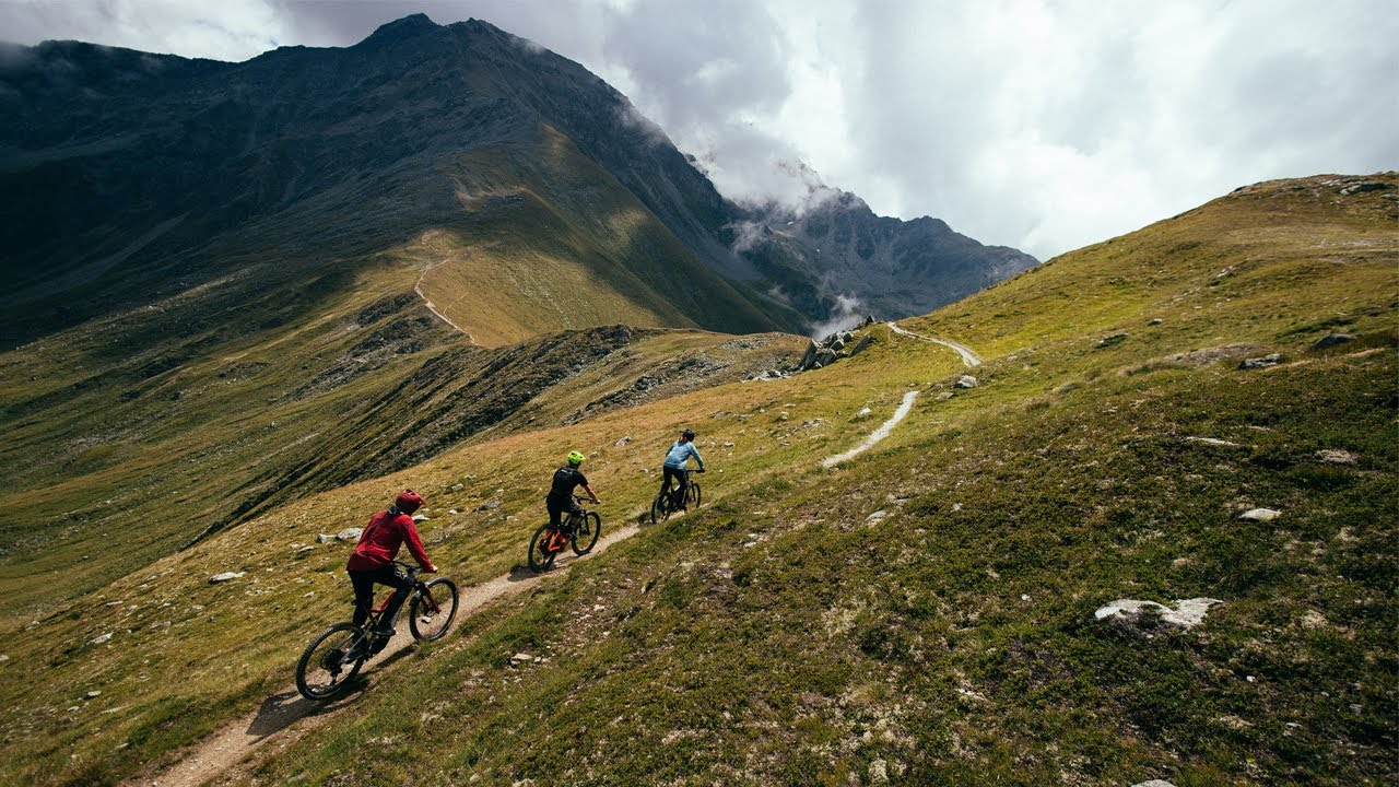 Exploring Verbier's Alpine Singletrails 🇨🇭on E-BIKES I Verbier E-Bike festival