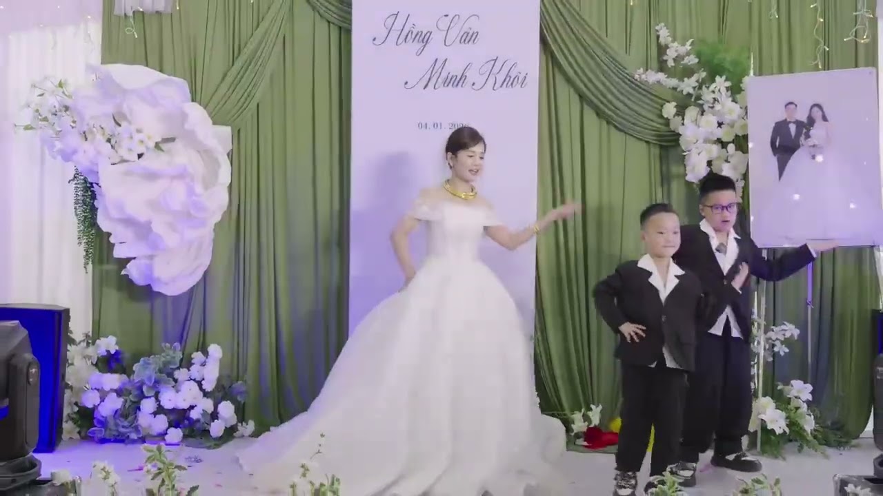 Bin Bon YTBG nhảy tặng đám cưới cô Vân