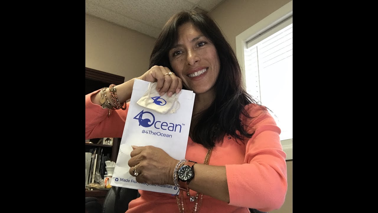 unboxing My 4 Ocean Bracelet arrived #4ocean with Cessy Meacham