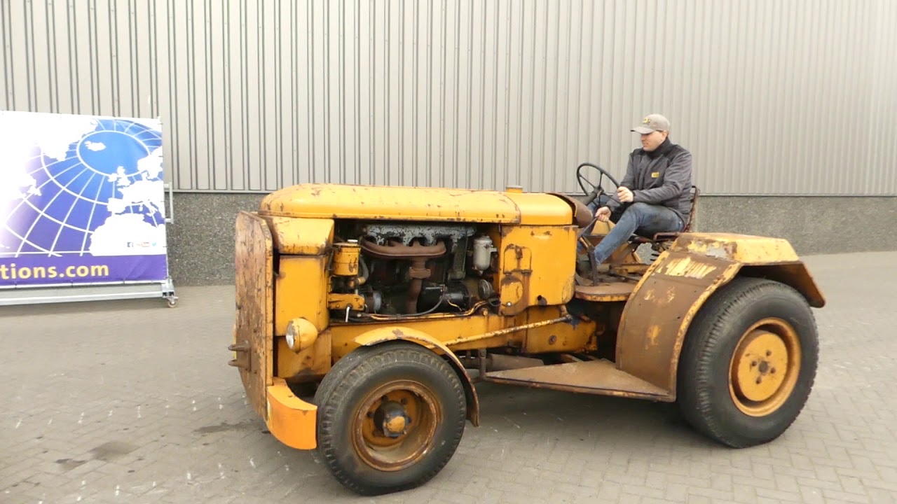Deutz F4L514 Airport tractor for sale at VDI auctions