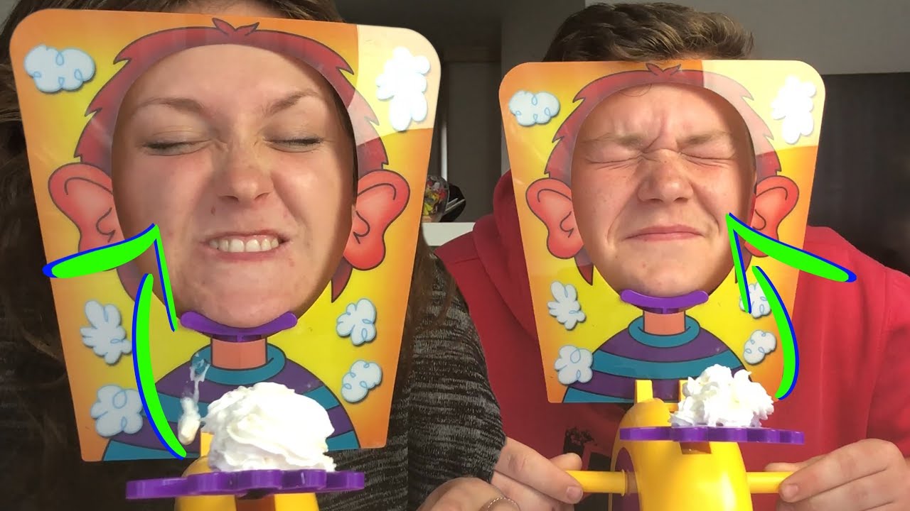 Pie Face Challenge | Šlehačkou do obličeje!