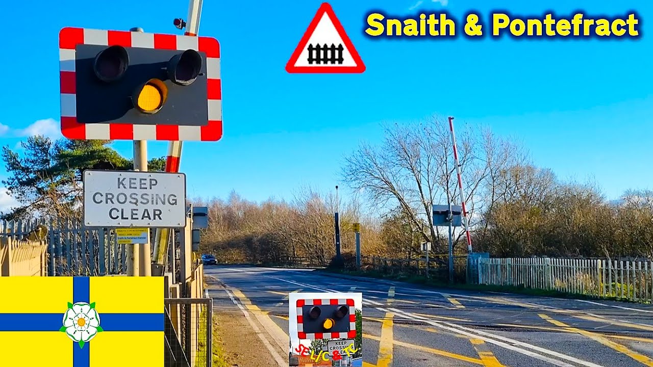 Snaith & Pontefract Highway Level Crossing, North Yorkshire