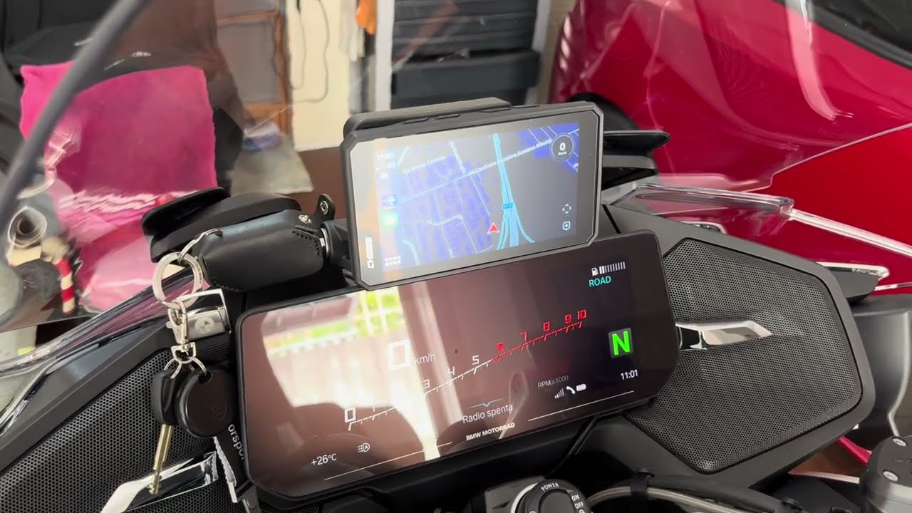 Chigee AIO-6 Max on BMW R1250RT (MY 21-25)