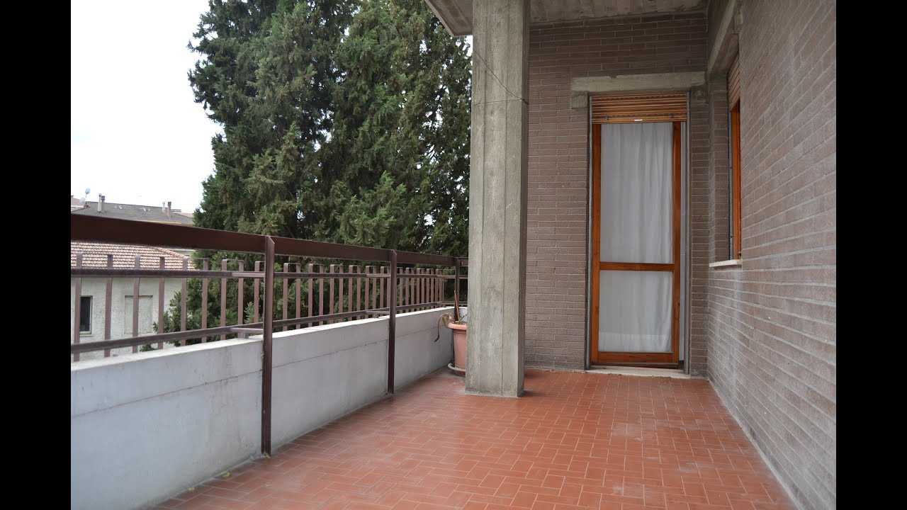APPARTAMENTO CON TRE CAMERE, DOPPI TERRAZZI, GARAGE
