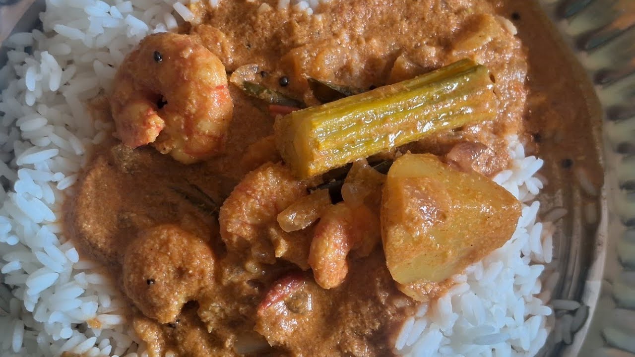 PRAWN kulambu 😋/eral kulambu#tamilfood 
