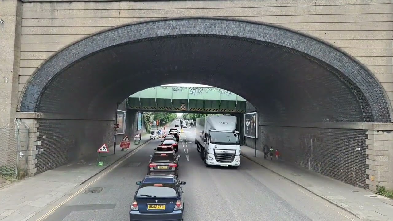 Full Route Visual | Metroline Route 92 | Ealing Hospital - St Raphael's North