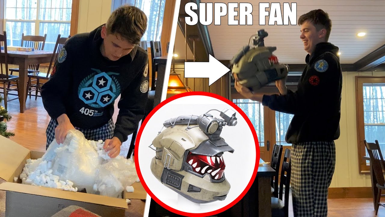 SURPRISING HALO FAN WITH CUSTOM HALO HELMET
