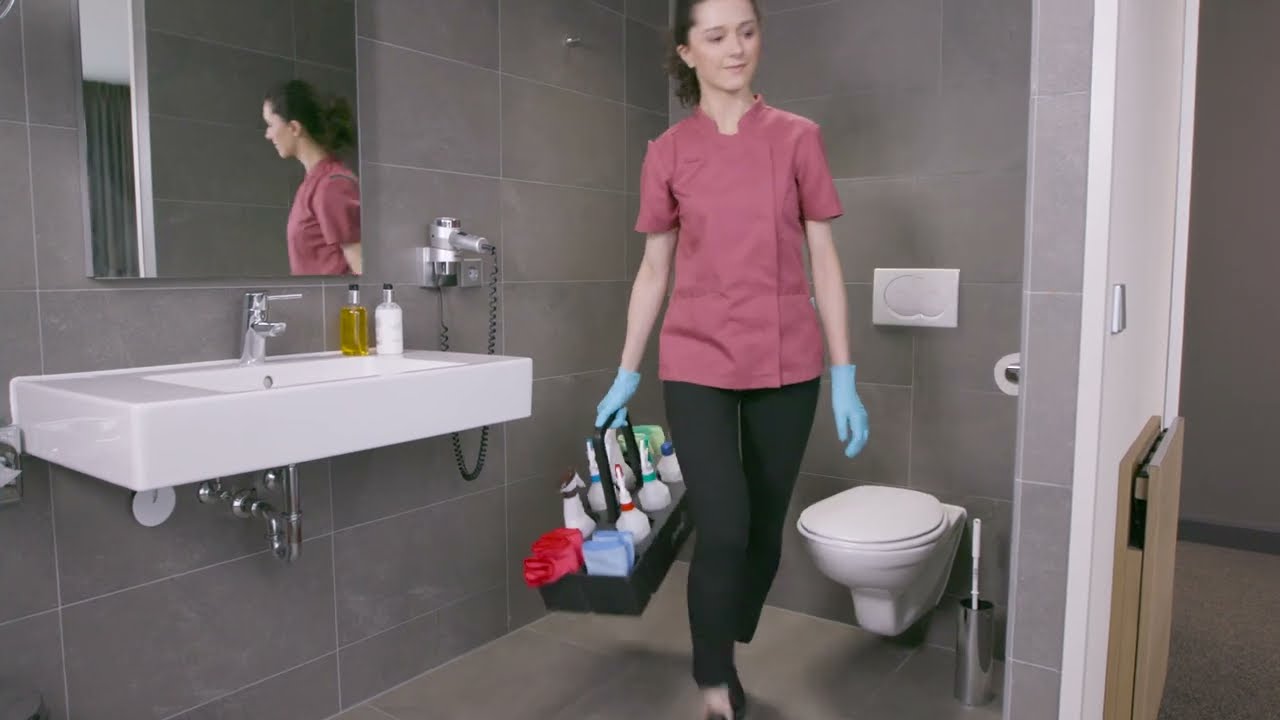 Diversey Roomcare | Efficient, sustainable Housekeeping | 02 Toilet Bowl Cleaning