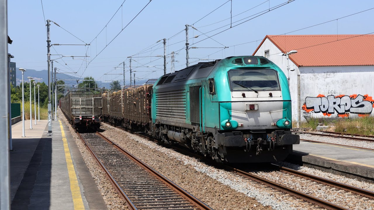 Cruzamento de Captrain's na Estação de Barcelos