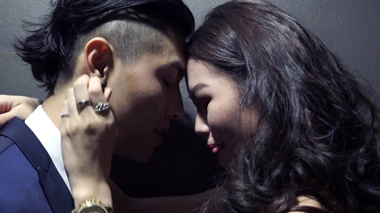 The Fa&ccedil;ade - Better Than This