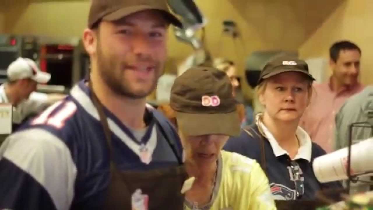Dunkin' Donuts Runs On JE11