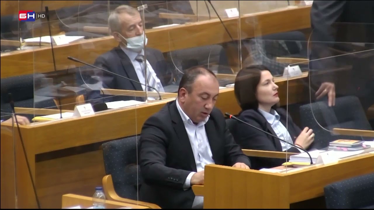 Igor Crnadak u duelu sa Dodikom na Posebnoj sjednici NSRS