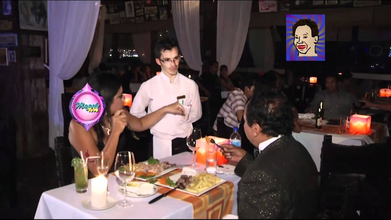 Melcochita pidiendo matrimonio a Monserrat por MagalyTV 22-03-2012.rmvb